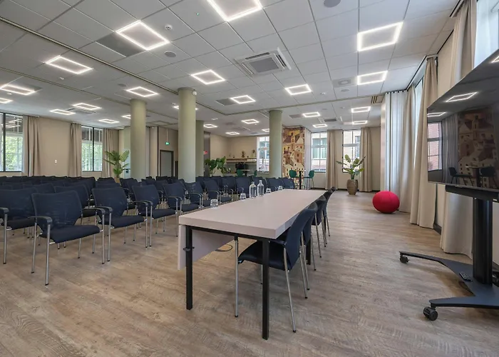 Leonardo Hotel Breda City Center